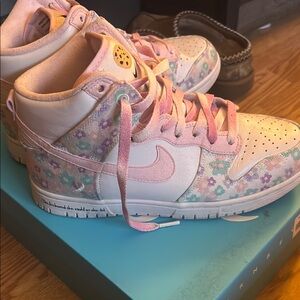 Nike Woman’s High-Top Sneakers - (Maceys Chocolate Chip Cookies) Pink and White